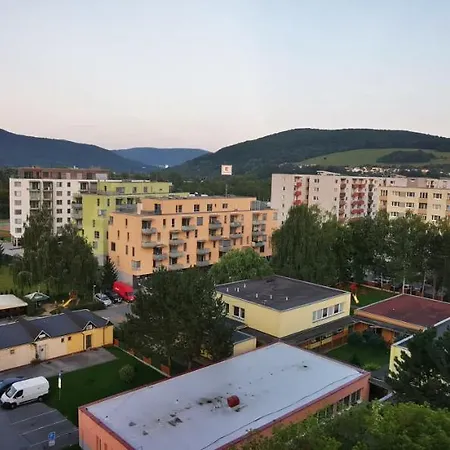 Apartment Pu Byvanie V Sukromi S Vyhladom Na Tichom Mieste V Pu Puchov